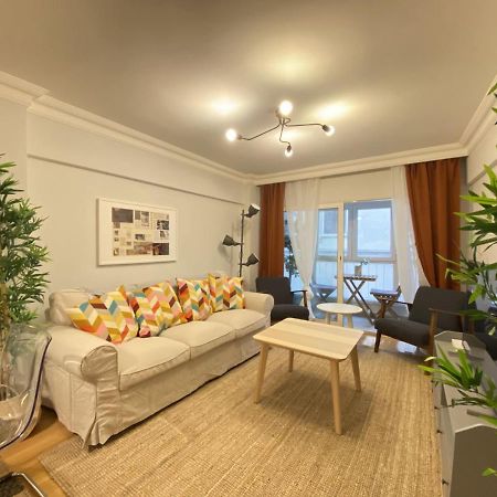 Charming And Central Flat With Balcony In Beyoglu Lägenhet Istanbul Exteriör bild